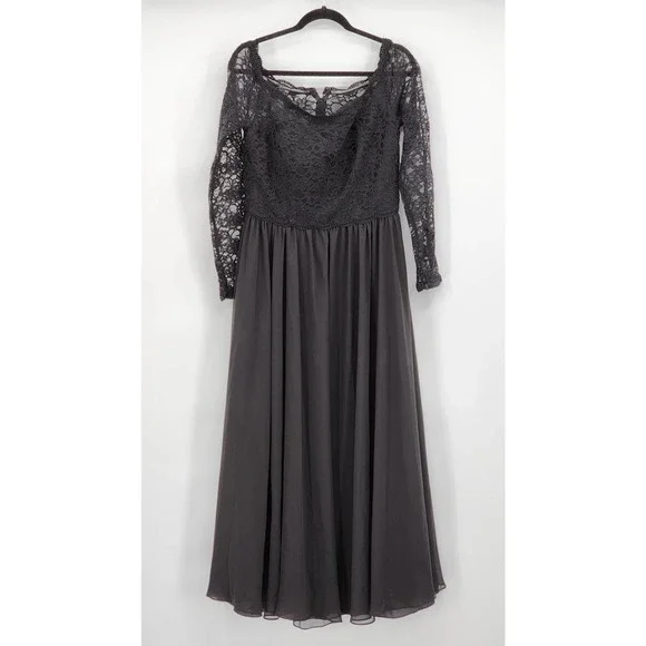 chinese dress ladies Moira Lace Maxi Dress – SAU LEE main image 1